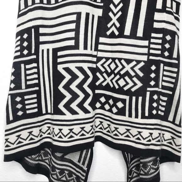 Charming Charlie Aztec southwest open vest medium - Picture 6 of 11